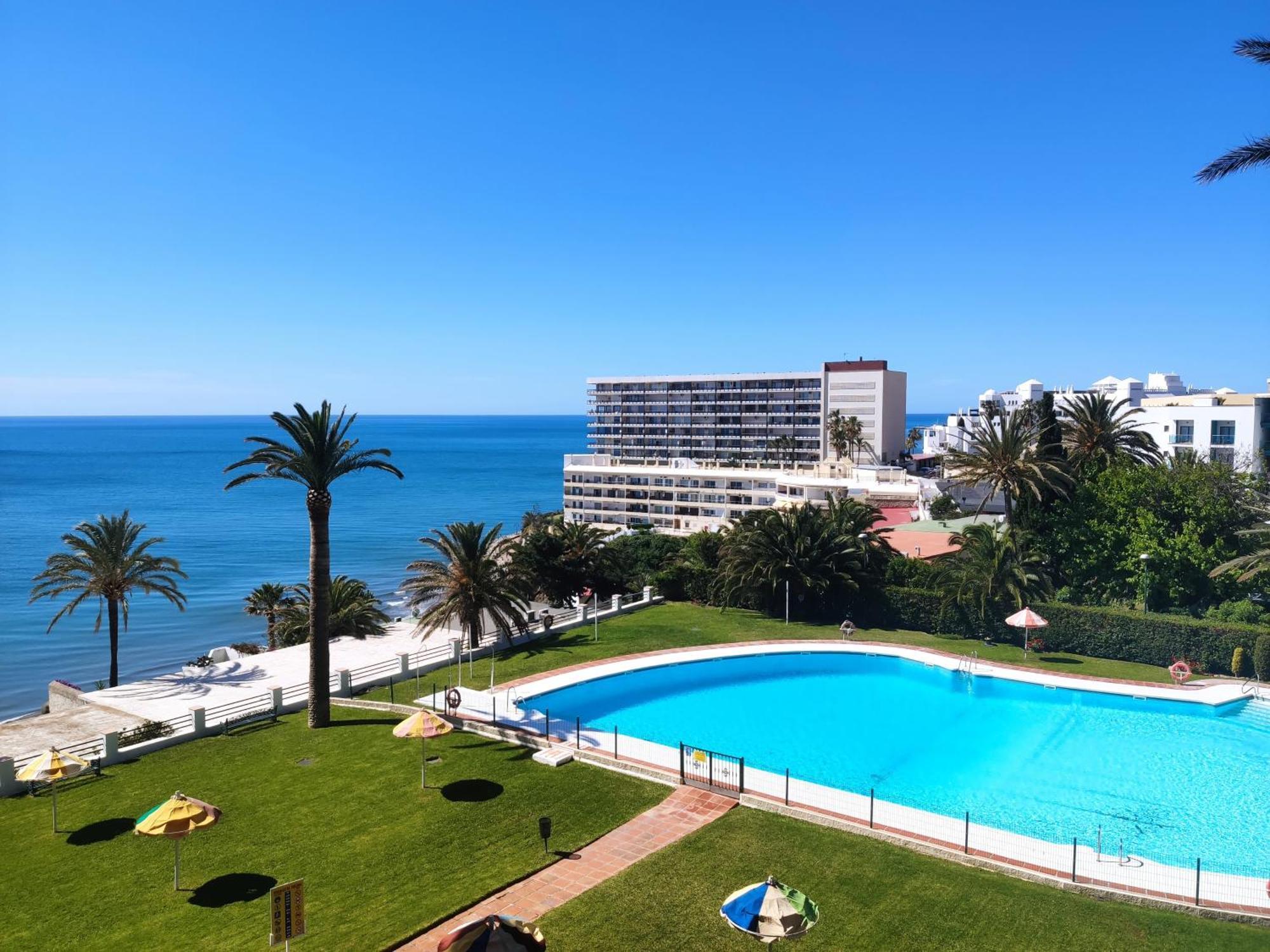 Apartamentos La Roca Rentals Τορρεμολίνος Εξωτερικό φωτογραφία